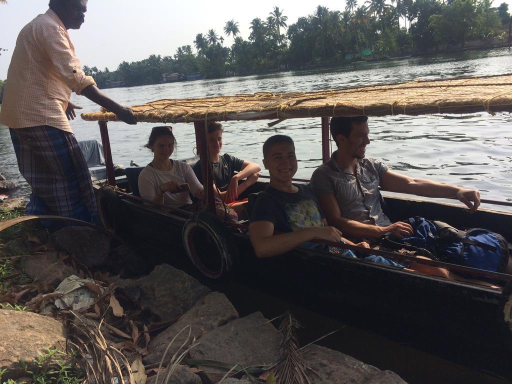 Thoms Beach Homestay Alappuzha 外观 照片